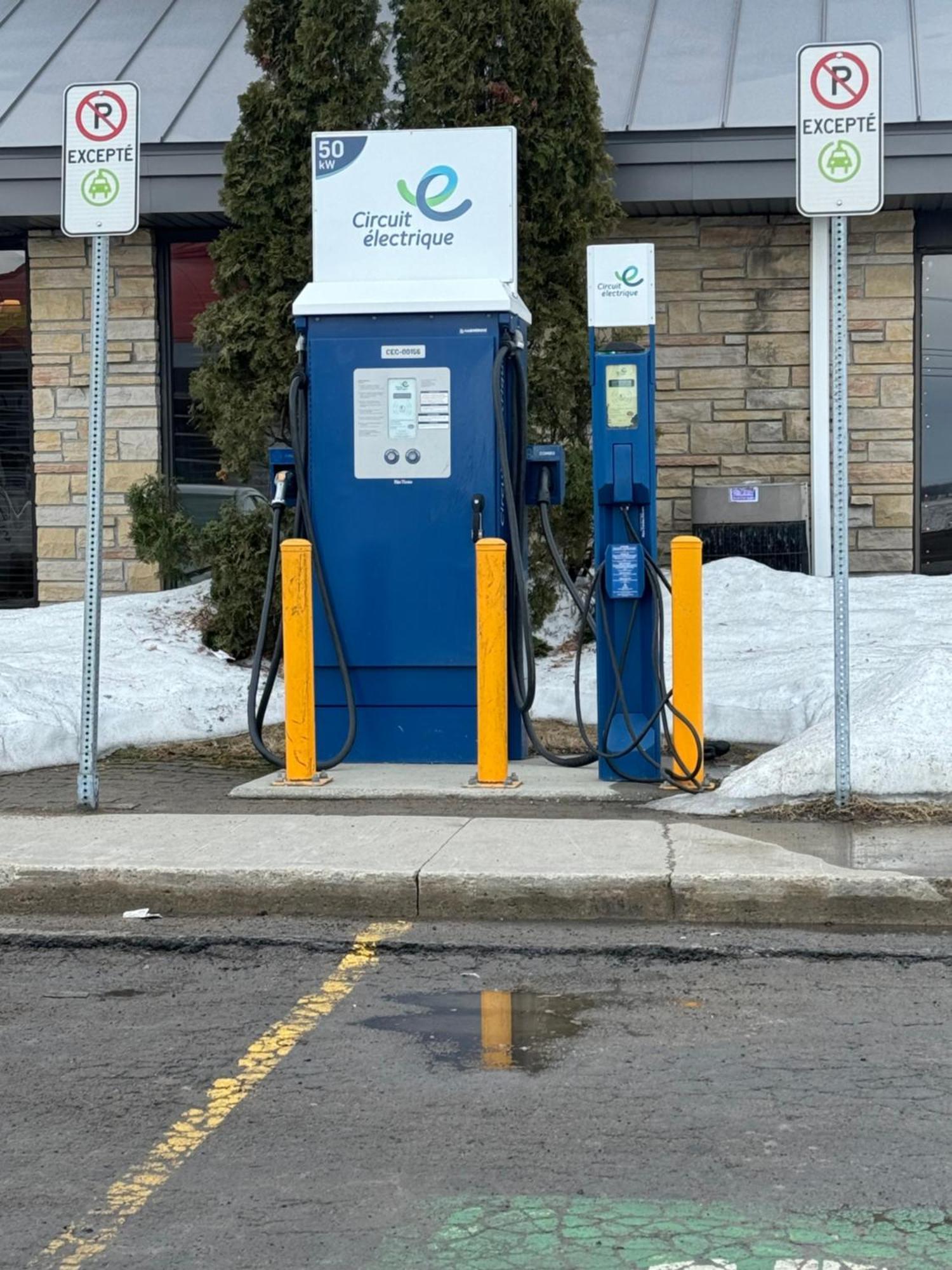 La Porte De La Mauricie Louiseville Esterno foto